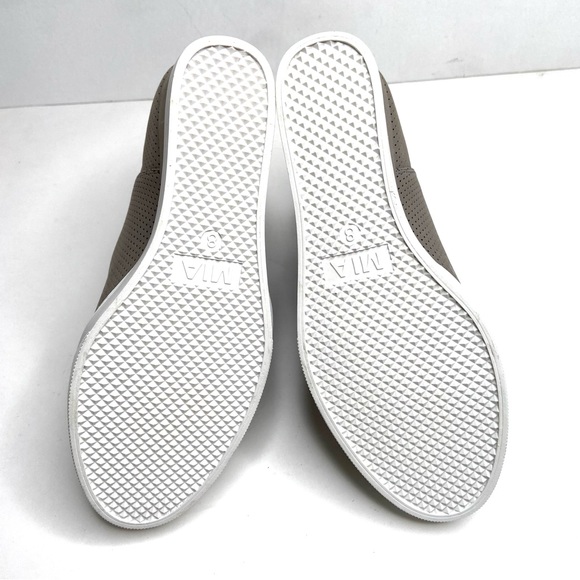 MIA Ankle Wedge Sneakers - Picture 8 of 13